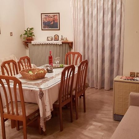 Family Apartment Meteora 卡兰巴卡 外观 照片