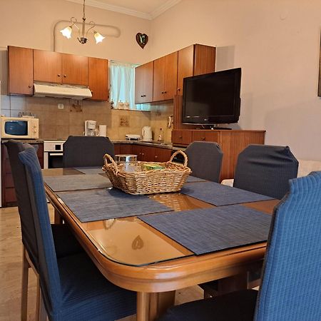 Family Apartment Meteora 卡兰巴卡 外观 照片