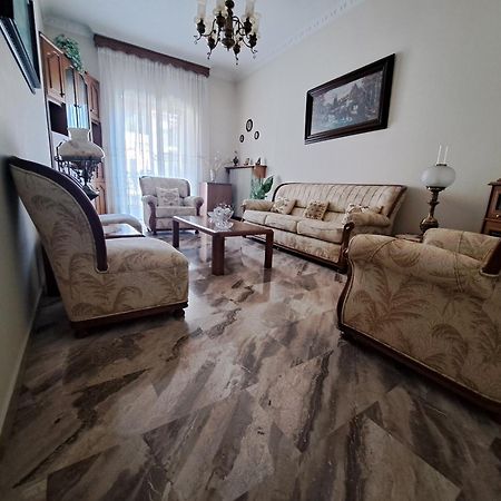 Family Apartment Meteora 卡兰巴卡 外观 照片