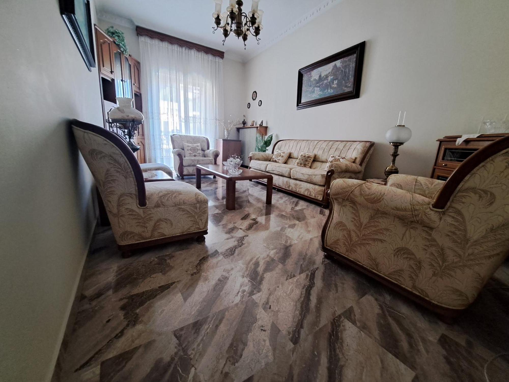 Family Apartment Meteora 卡兰巴卡 外观 照片